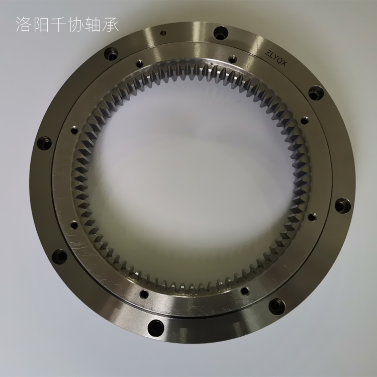 [ZLYQX]如何挑選合適的交叉滾子軸承，挑選的注意事項？